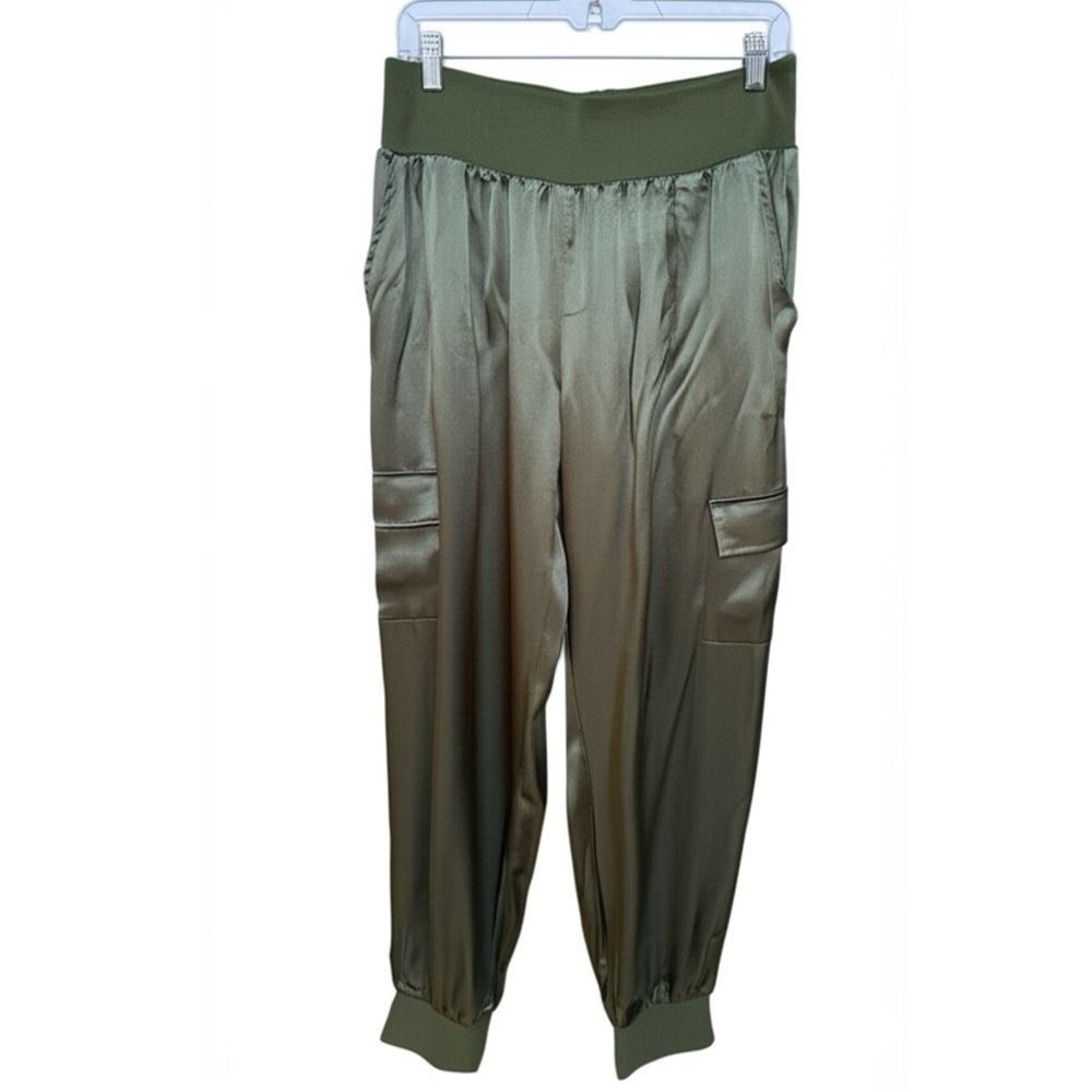 Luxe Look Satin‎ Pocketed Joggers - Olive - Picture 7 of 10
